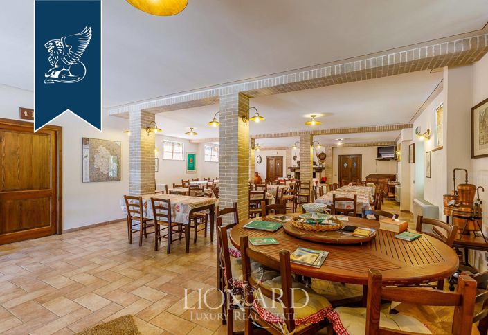 Image No.31-11 Bed Farmhouse for sale