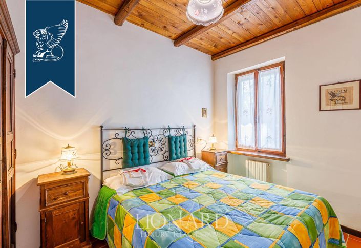 Image No.39-11 Bed Farmhouse for sale