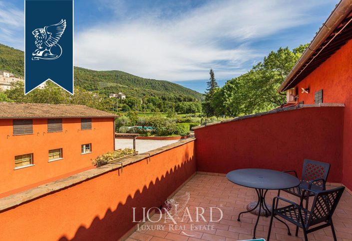 Image No.46-11 Bed Farmhouse for sale