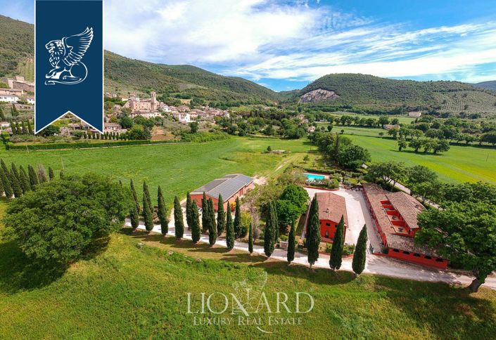 Image No.59-11 Bed Farmhouse for sale