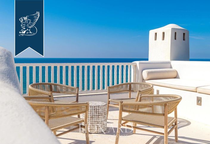 Image No.9-9 Bed Villa for sale