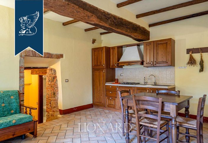 Image No.16-18 Bed Villa for sale