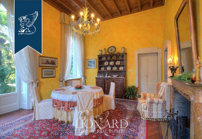 Image No.17-8 Bed Villa for sale