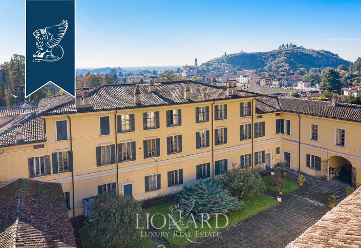 Image No.11-12 Bed Villa for sale