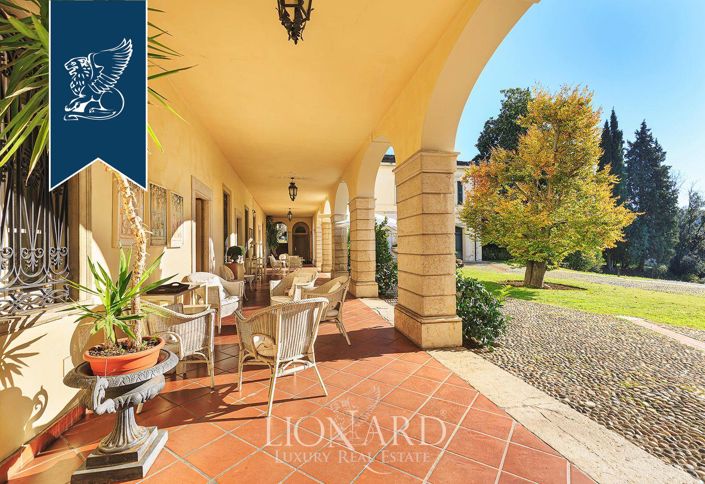 Image No.27-12 Bed Villa for sale