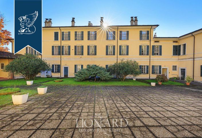 Image No.31-12 Bed Villa for sale