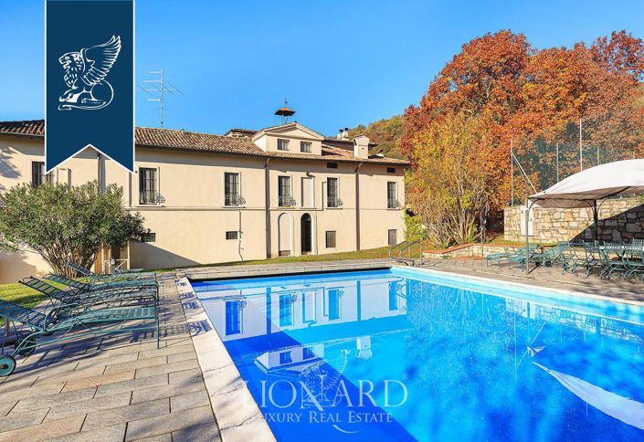 Image No.34-12 Bed Villa for sale