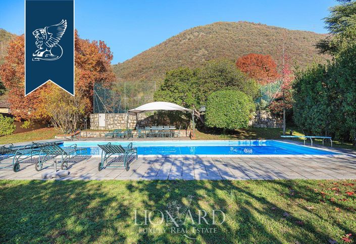 Image No.36-12 Bed Villa for sale