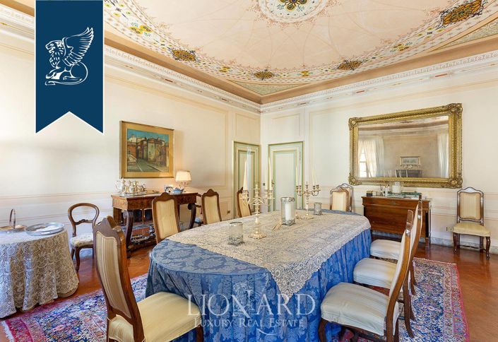 Image No.59-12 Bed Villa for sale