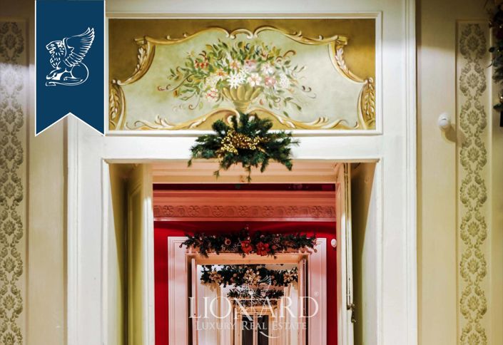 Image No.26-12 Bed Villa for sale