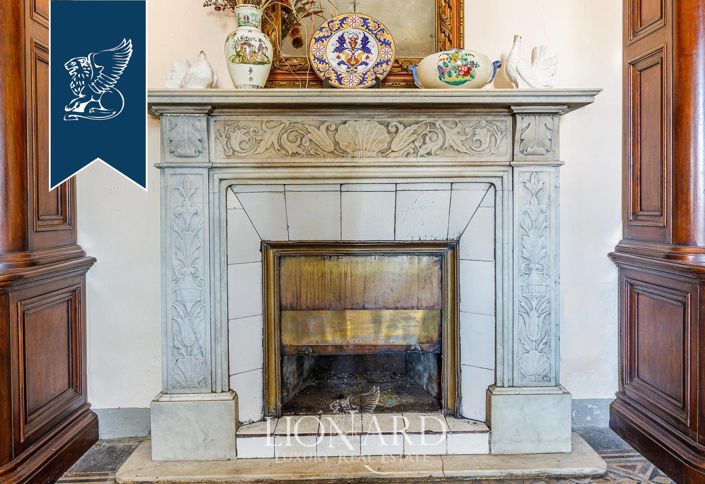 Image No.17-9 Bed Villa for sale