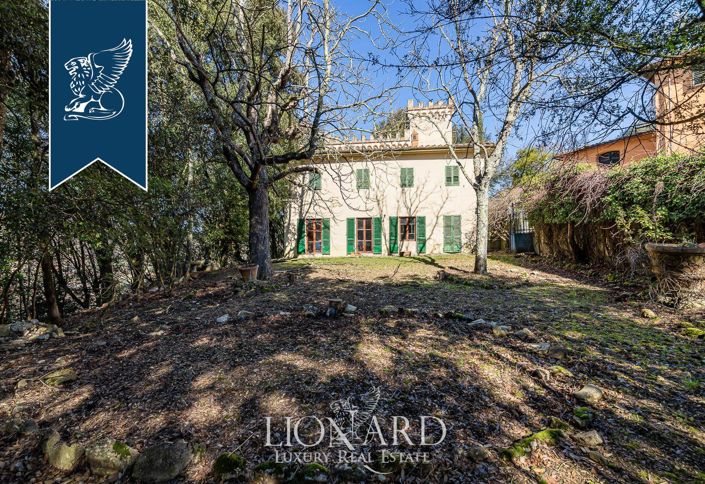 Image No.9-9 Bed Villa for sale