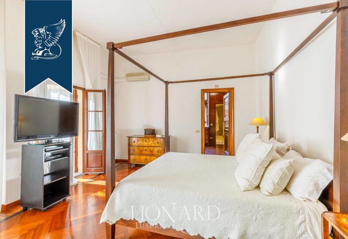 Image No.11-5 Bed Apartment for sale