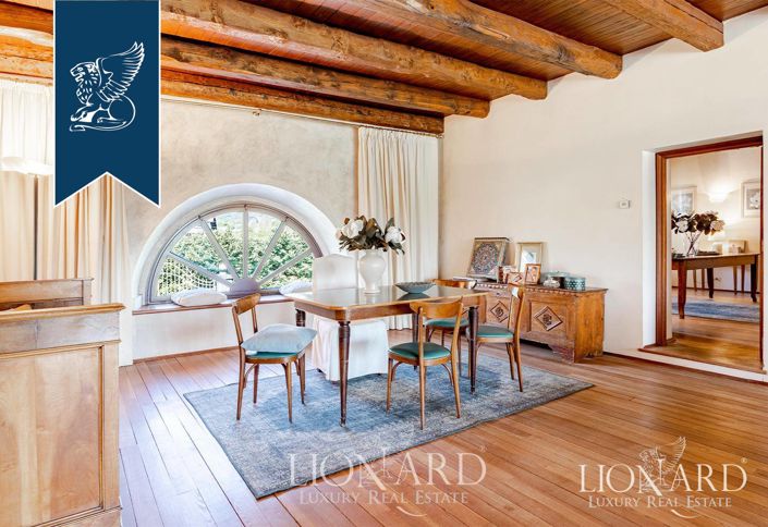 Image No.22-12 Bed Villa for sale