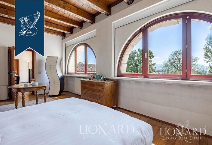 Image No.57-12 Bed Villa for sale