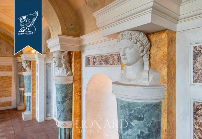 Image No.12-7 Bed Apartment for sale