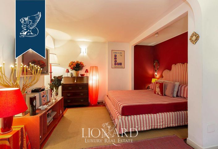 Image No.10-5 Bed Apartment for sale