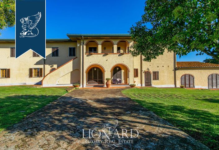 Image No.11-20 Bed Farmhouse for sale