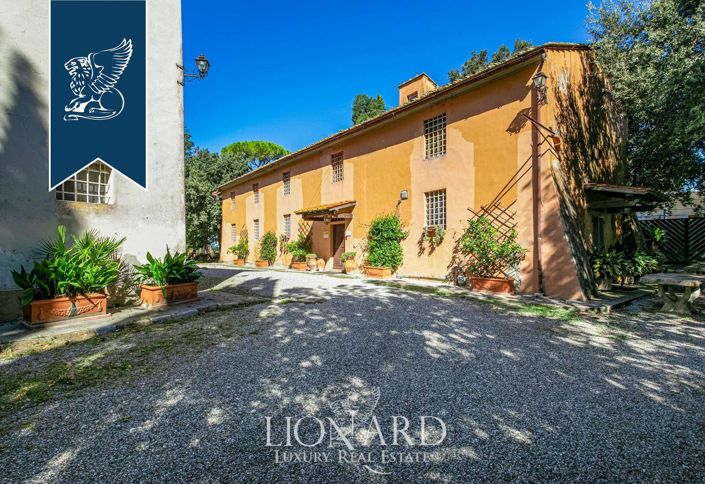 Image No.29-20 Bed Farmhouse for sale