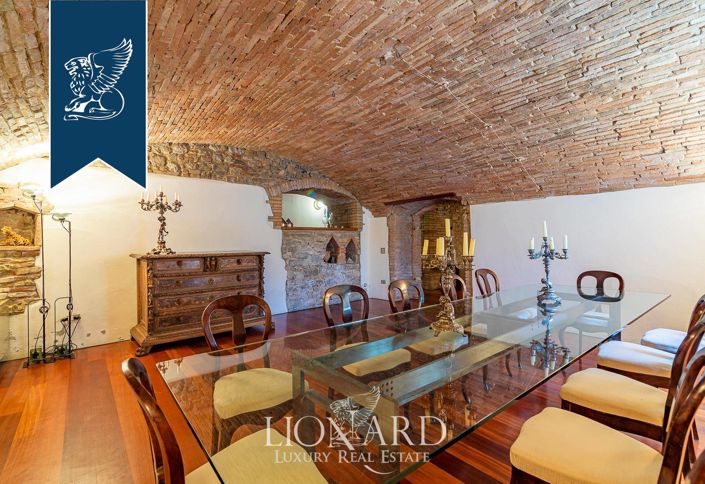 Image No.59-12 Bed Villa for sale