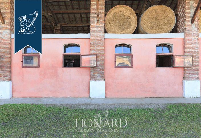 Image No.12-5 Bed Villa for sale