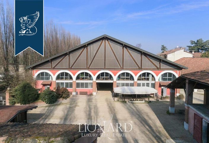 Image No.3-5 Bed Villa for sale