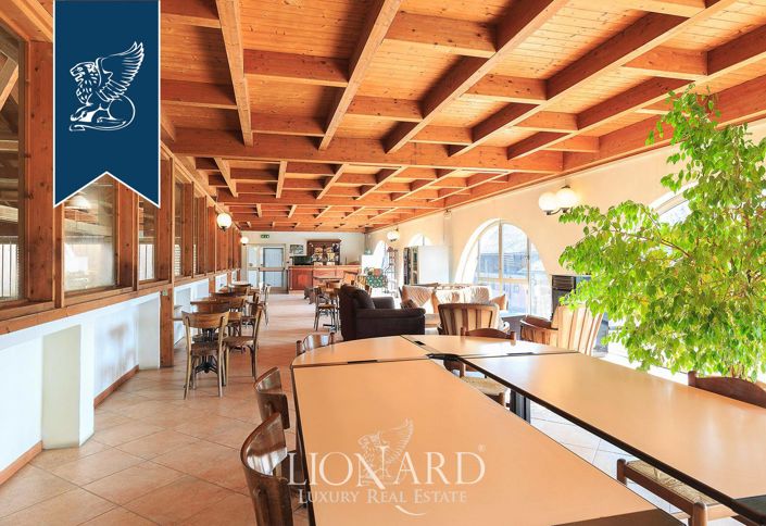 Image No.5-5 Bed Villa for sale