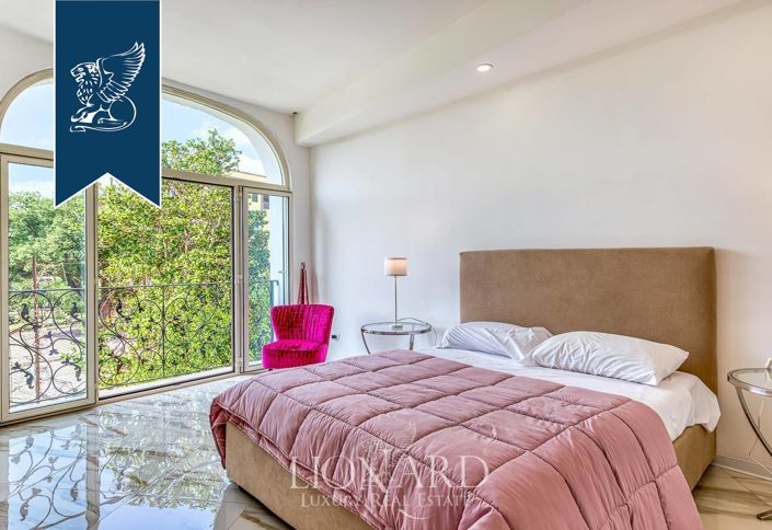 Image No.13-Propriété de 7 chambres à vendre à Caserta