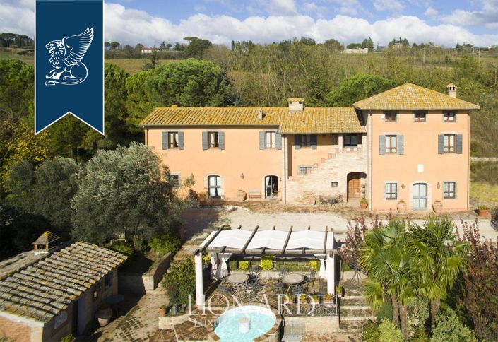 Image No.10-12 Bed Villa for sale