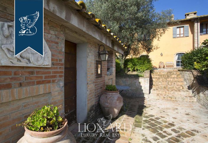 Image No.23-12 Bed Villa for sale