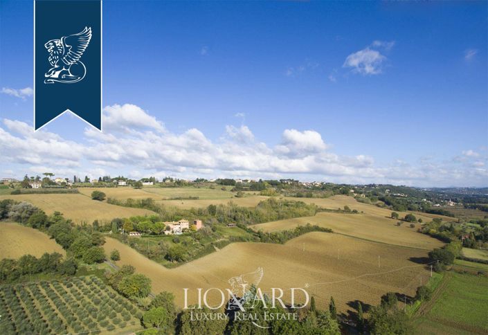 Image No.4-12 Bed Villa for sale