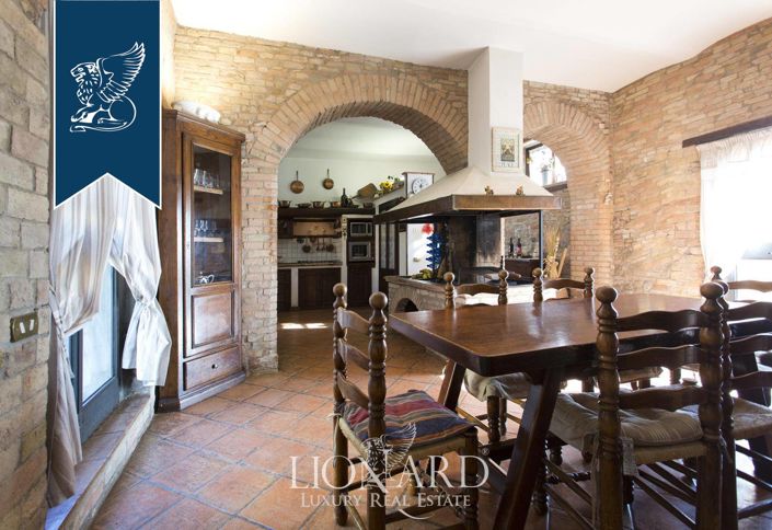 Image No.46-12 Bed Villa for sale