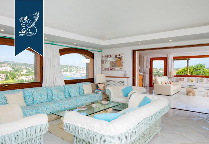 Image No.17-8 Bed Villa for sale