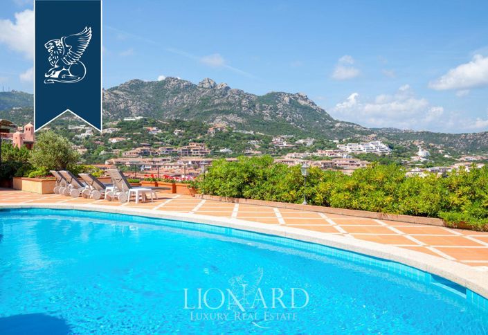 Image No.7-8 Bed Villa for sale