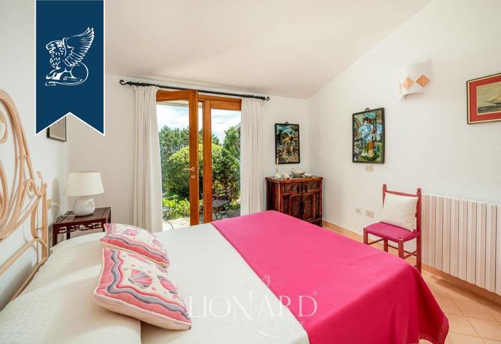 Image No.17-6 Bed Villa for sale