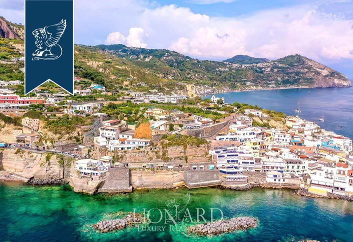 Image No.3-16 Bed Hotel for sale