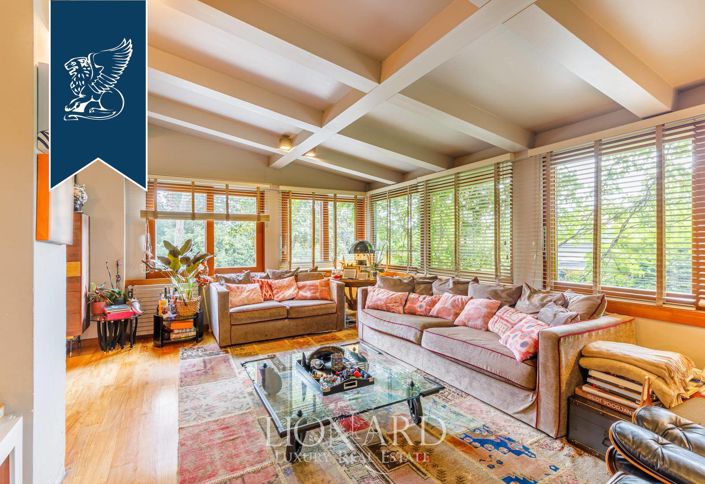 Image No.17-9 Bed Villa for sale