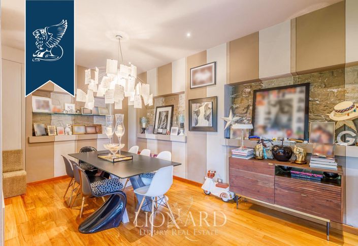 Image No.18-9 Bed Villa for sale