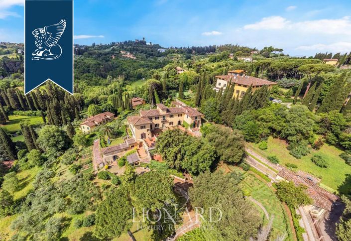 Image No.2-9 Bed Villa for sale