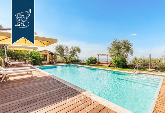 Image No.13-Ferme de 11 chambres à vendre à Pistoia