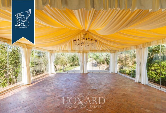 Image No.19-Ferme de 11 chambres à vendre à Pistoia