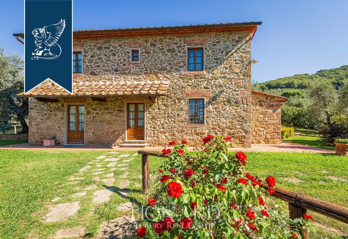 Image No.2-Ferme de 6 chambres à vendre à Pistoia