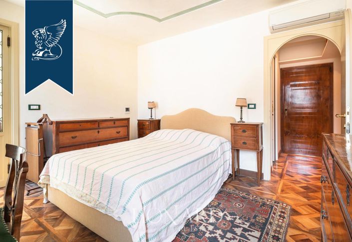 Image No.24-2 Bed Apartment for sale