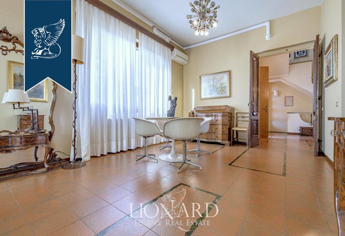 Image No.18-7 Bed Villa for sale