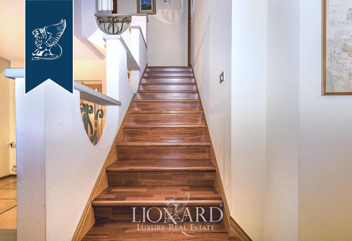 Image No.26-7 Bed Villa for sale