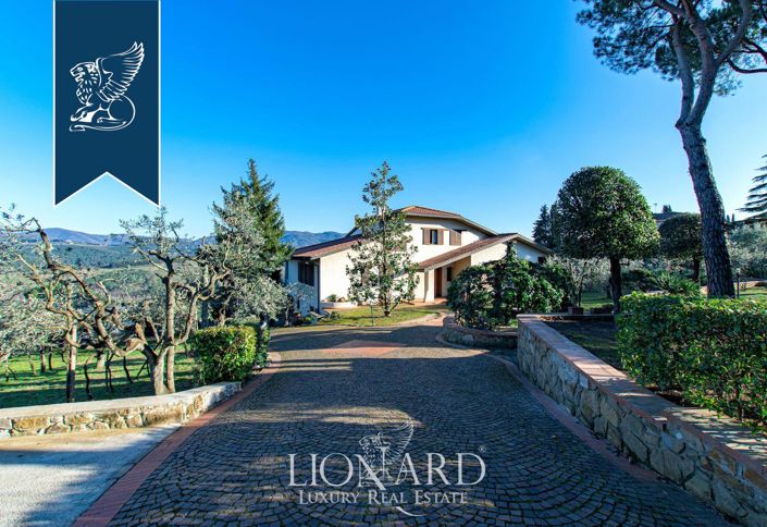 Image No.5-7 Bed Villa for sale