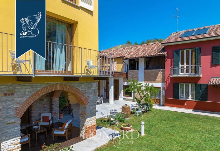 Image No.12-Ferme de 6 chambres à vendre à Canelli