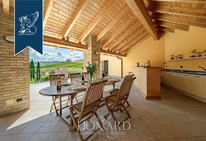 Image No.23-Ferme de 6 chambres à vendre à Canelli