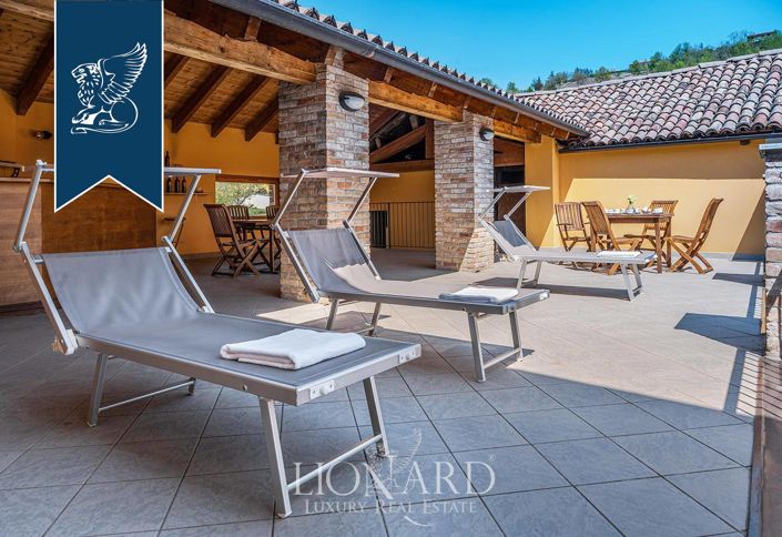 Image No.25-Ferme de 6 chambres à vendre à Canelli