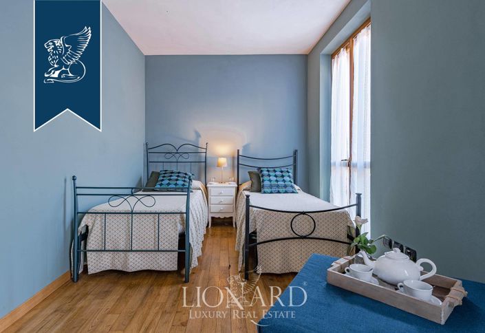 Image No.34-Ferme de 6 chambres à vendre à Canelli